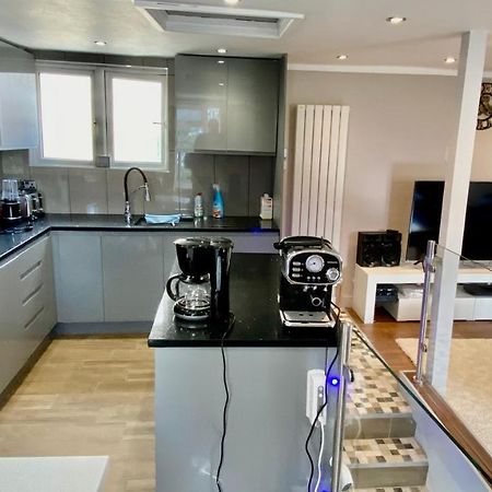 Modern Stylish Apartment At Brighton Station Extérieur photo