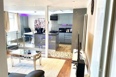 Modern Stylish Apartment At Brighton Station Extérieur photo