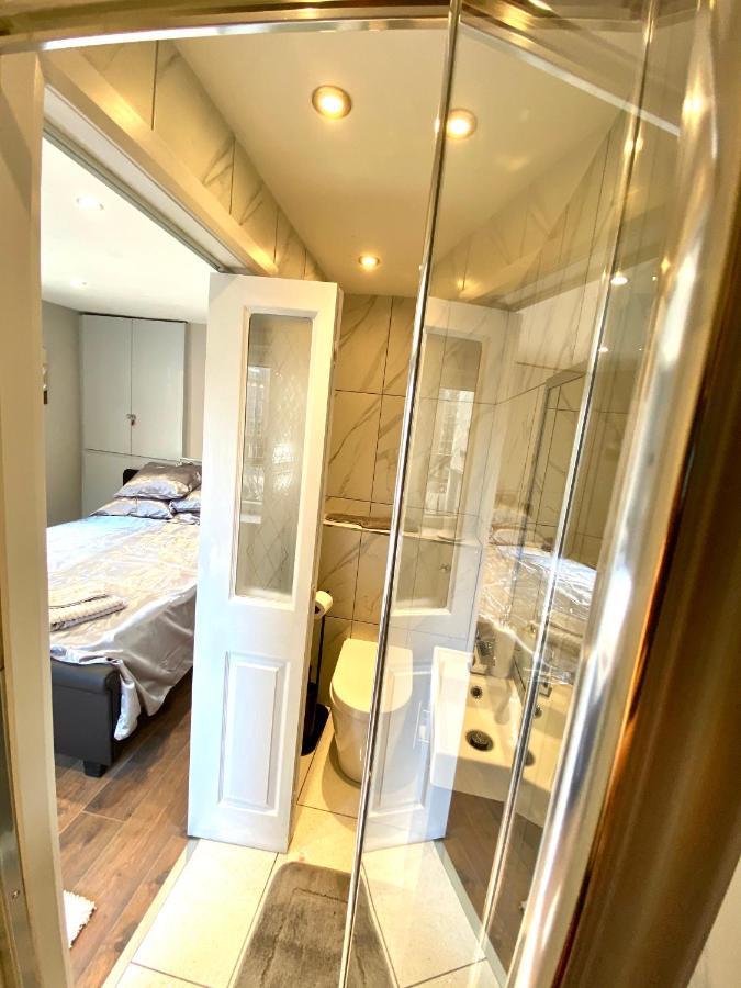 Modern Stylish Apartment At Brighton Station Extérieur photo